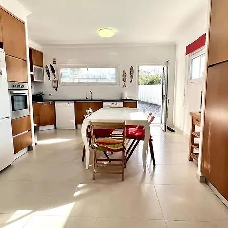 2palm House Peniche - *