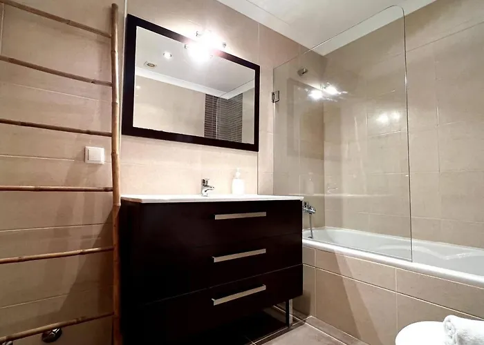 2 Palmhouse - Mar & Surf Holiday home *